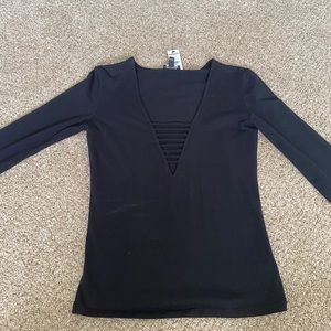 Low cut 3 quarter length sleeve shirt